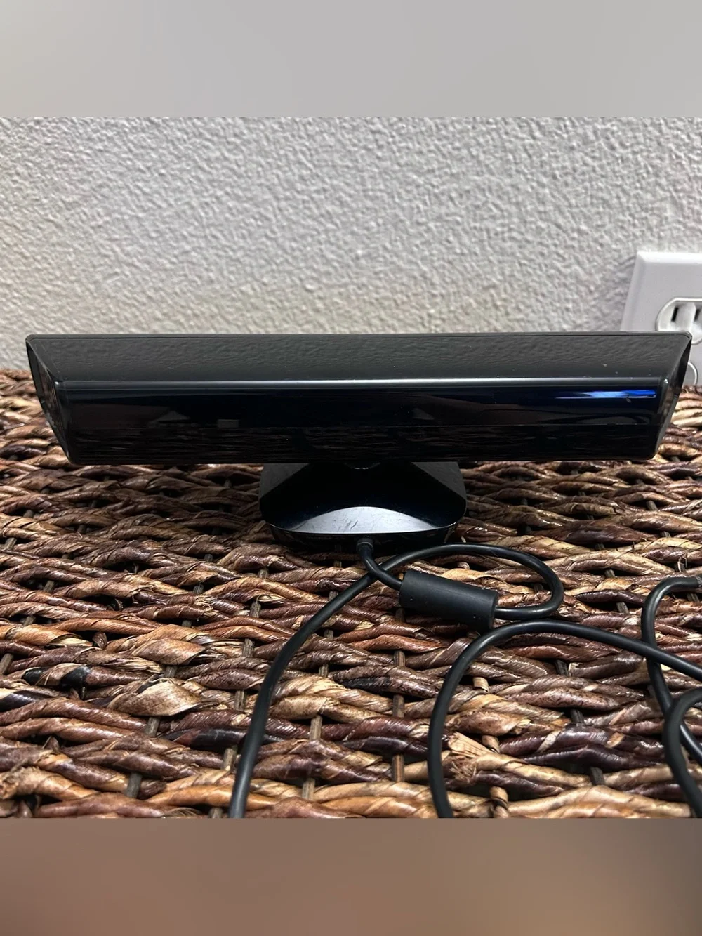 Microsoft Kinect Motion Sensor Camera for Xbox 360 Wired Black Built-In Mic
